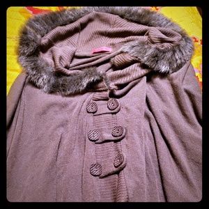 Tiziano cervasio faux fur Cape